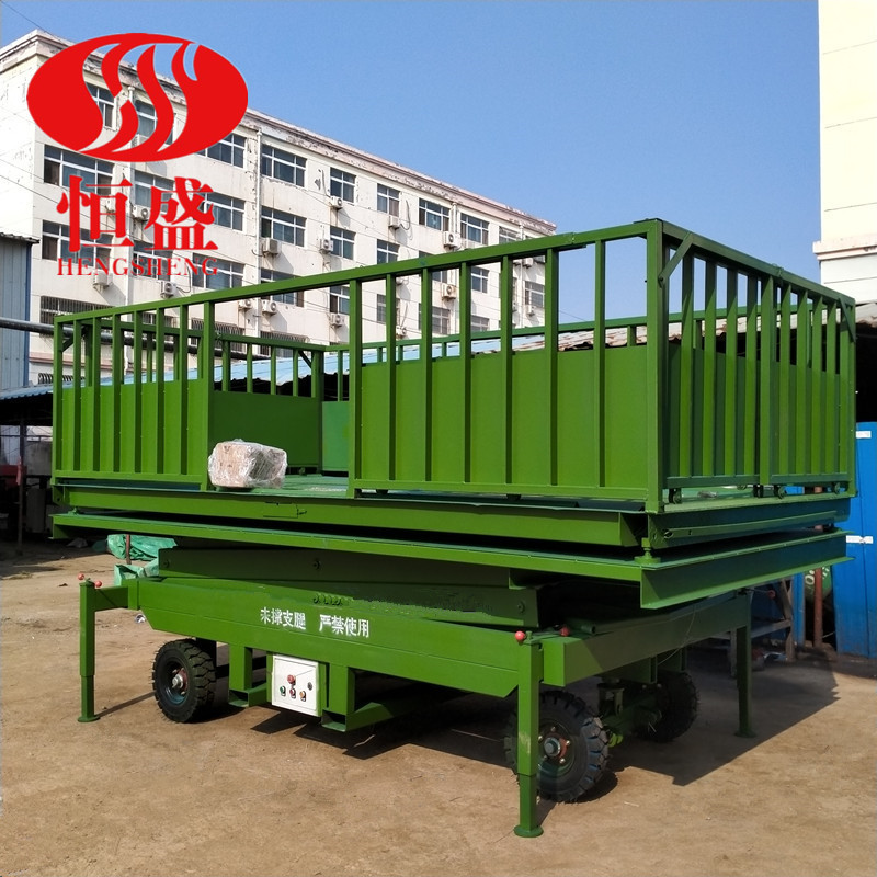 电动装猪升降机养殖上猪转猪平台 移动卸猪台卖猪设备升降猪车