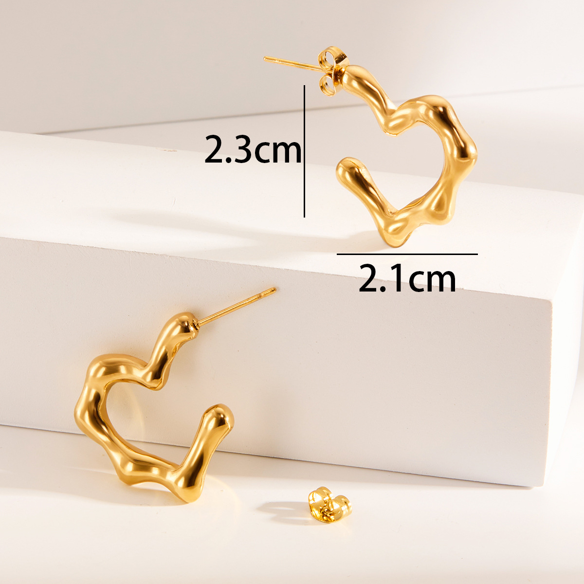 8g Weight Titanium Steel Ear Needle Material Ear Studs Classification 1 Pair Quantity Casual Occasion Titanium Steel Material Geometric, Heart Shape, Flower Pattern Women's Gender Plating Design Elegant, Lady Style 1 Pair Elegant Lady Geometric Heart Shape Flower Plating Titanium Steel Ear Studs 无