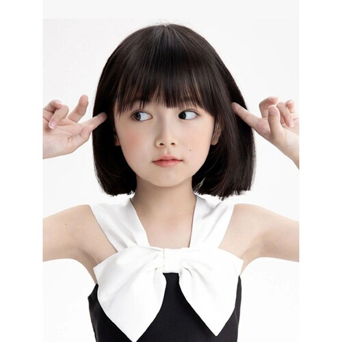 Children's wig for girls, short hair, air bangs, for little girls, bob hair style, natural and fashionable, thin model, full head suit for photoshoots