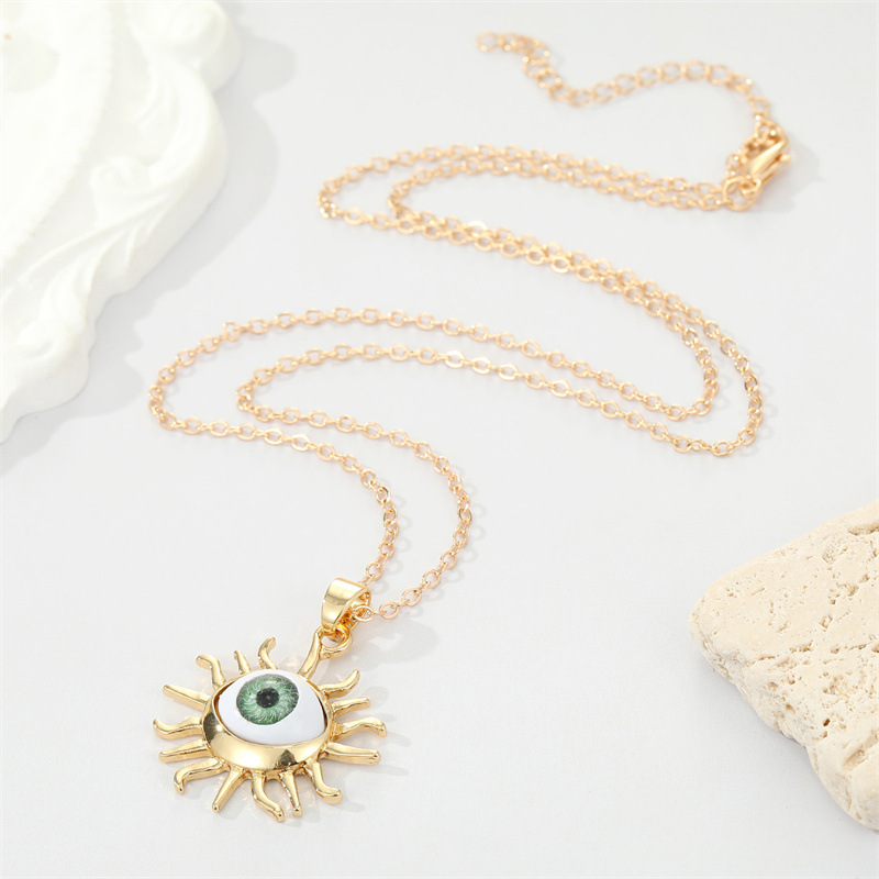 exaggerated metal edging three-dimensional sun eye pendant collarbone chain