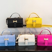 �μ����Ůʿ2024�¿�{�~�y�����OӋ�r��б��Ů���r�������