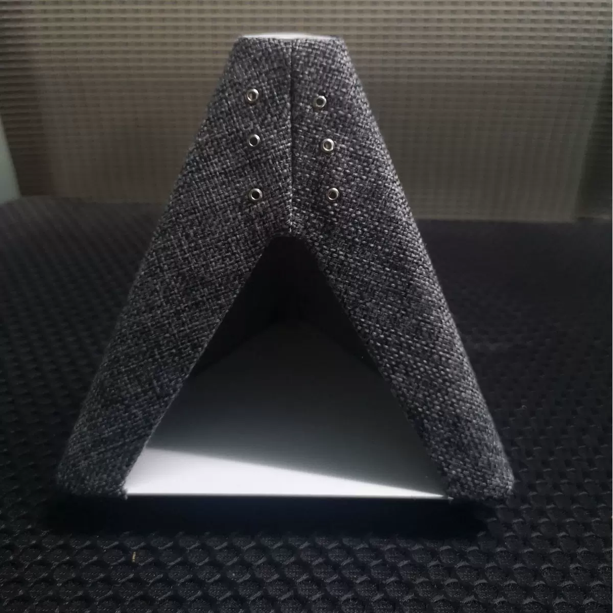 电子玩具包布加工 电子玩具蒙布加工工艺  亚克力包布加工