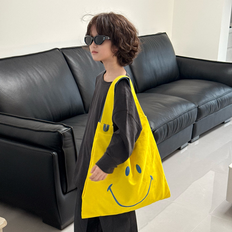 Versión coreana del popular bolso de hombro para niños y niñas, lindo y lindo bolso de mensajero para niños sonriente, estilo occidental, bolso para niños de gran capacidad
