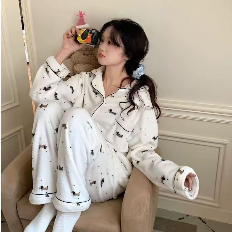 2026 Winter Thickened Fleece Cardigan Cartoon Coral Fleece Flannel Pajamas for Women, Autumn and Winter Long Sleeve Homewear Set 2026 Winter Thickened Fleece Cardigan Cartoon Coral Fleece Flannel Pajamas for Women, Autumn and Winter Long Sleeve Homewear Set
