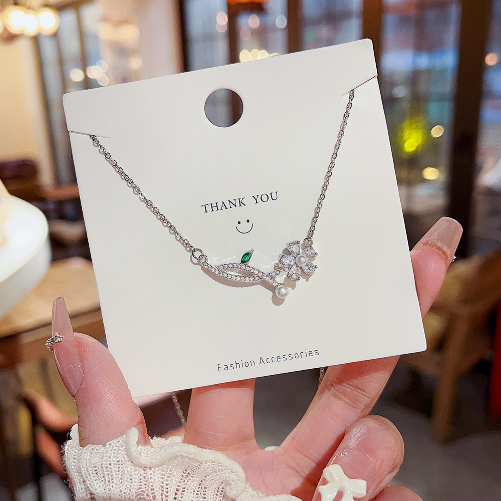 10g Weight Copper Pendant Material Wholesale Jewelry Elegant Flower Titanium Steel Copper Artificial Pearls Artificial Diamond Inlay Pendant Necklace
