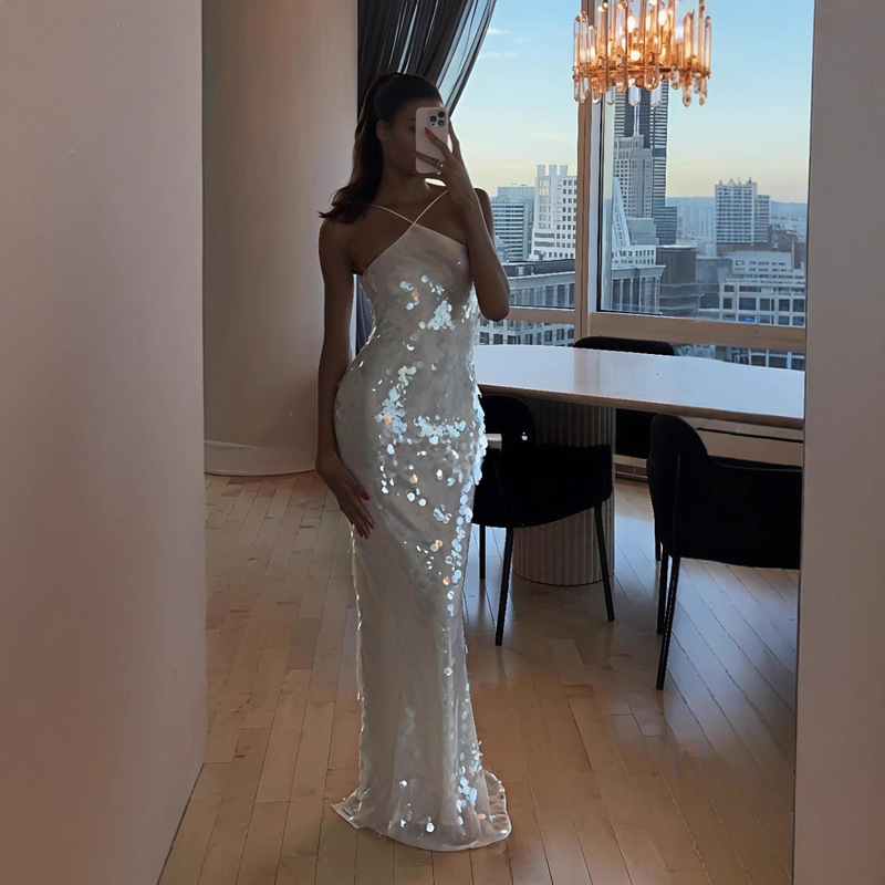 European and American Style Sexy Slim-Fit Dress with a Luxurious Vibe, High-Waisted, Body-Hugging, Sequined Dress