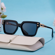 2025新欧美时尚偏光太阳镜男高级感户外驾驶墨镜男潮跨境眼镜批发