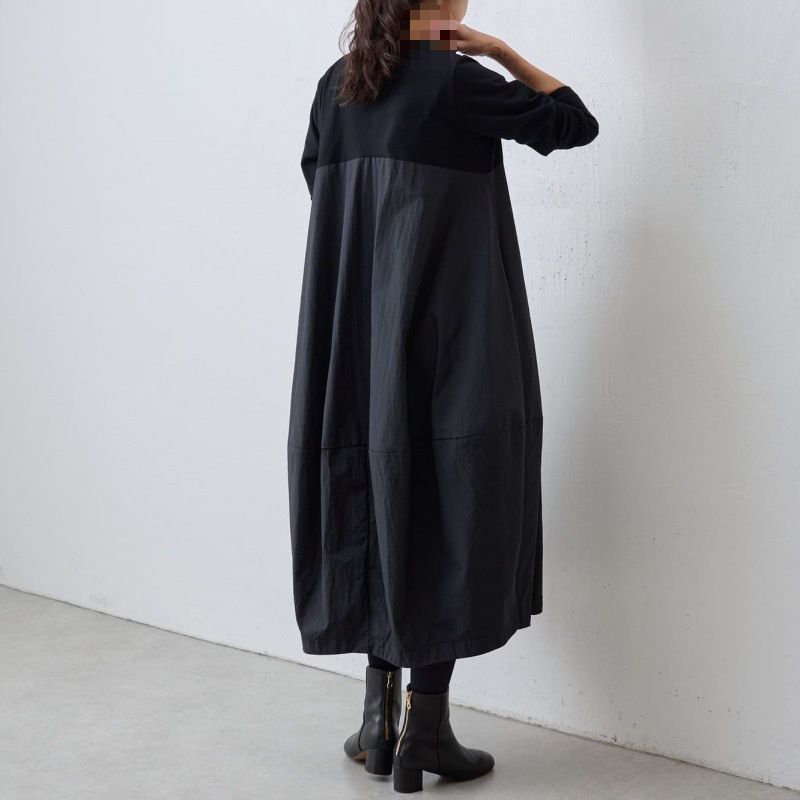 Autumn long-sleeve with a round collar