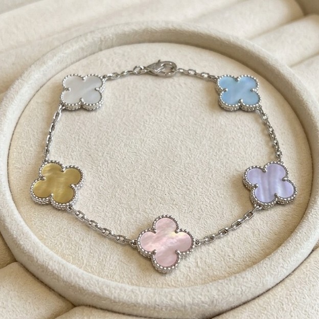 High-End White Gold Dopamine Four-Leaf Clover Five-Flower Bracelet, Light Luxury Fashion Colorful Mother-Of-Pearl Four-Leaf Clover Bracelet for Women