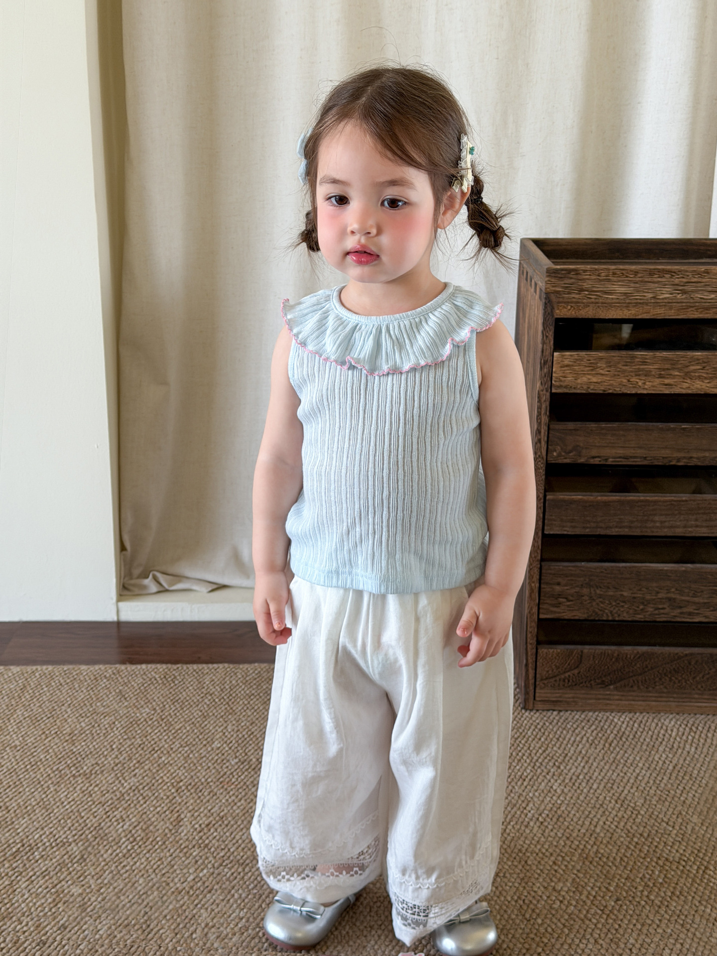 Sugar Pear ropa infantil chaleco de niña para usar verano delgado 2026 ropa infantil casual tipo A collar de muñeca chaqueta de bebé