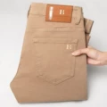 9833