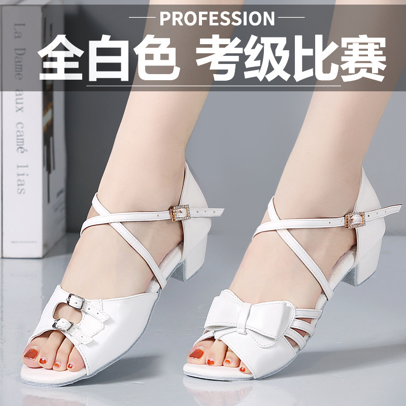 Professional children's Latin dance shoes white new girls dance shoes bow leather soft bottom dance shoes