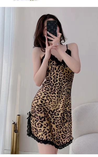 Leopard print
