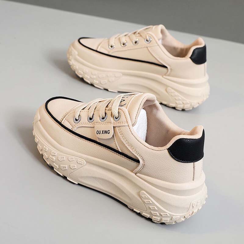 Thick-Soled White Sneakers for Women 2025 New Autumn and Winter Casual Sports Versatile Height-Increasing Dad White Shoes Leather Platform Shoes