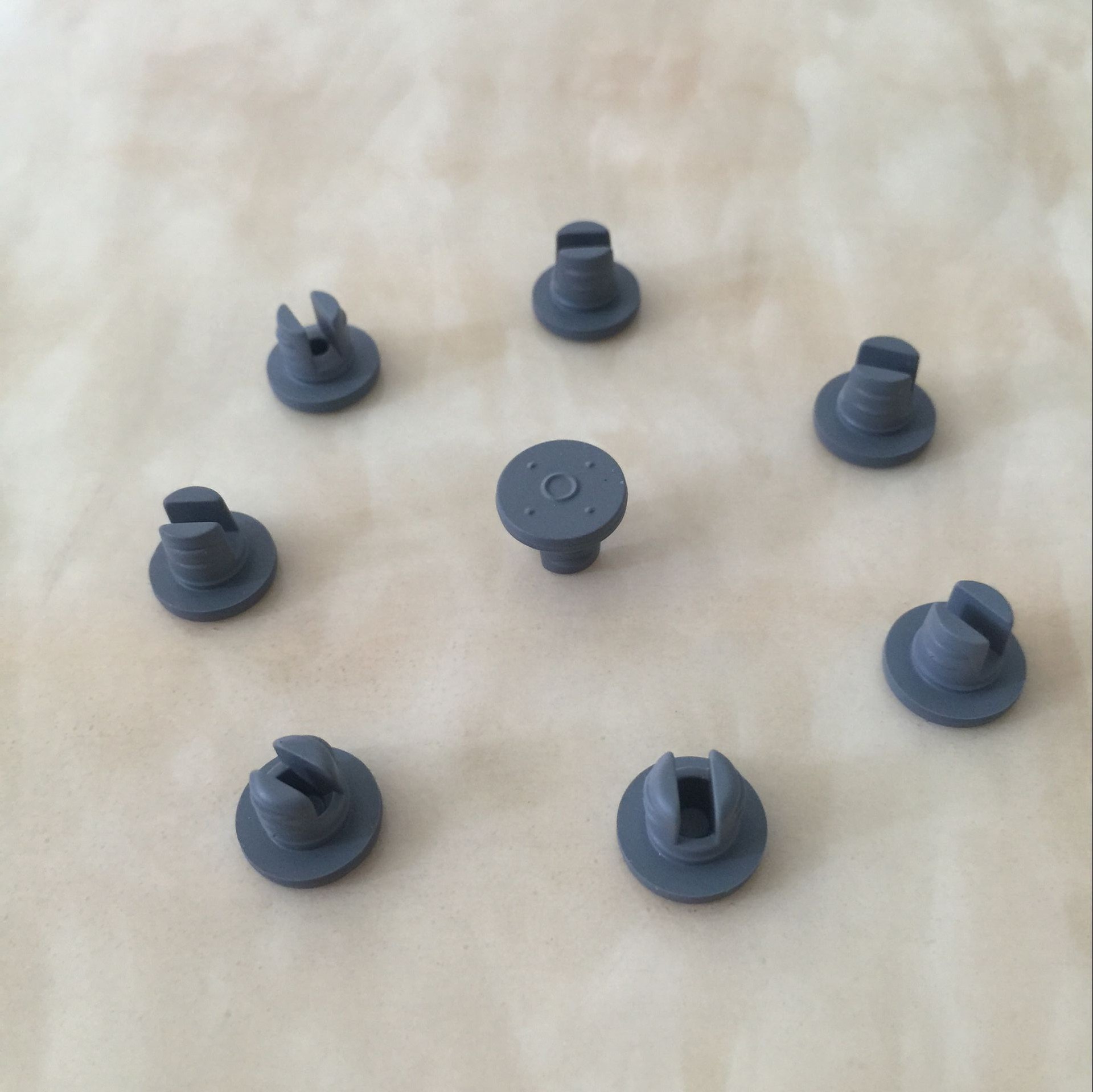 现货供应13mm两叉胶塞橡胶丁基胶塞瓶 玻璃瓶塞