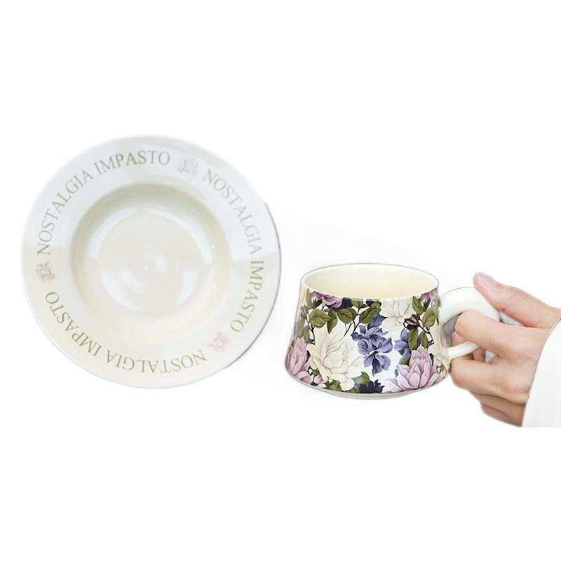 Juego de tazas y platillos de café personalizado Taza de flores pintada a mano de cerámica Taza de alto valor Té de la tarde Taza con leche Plato