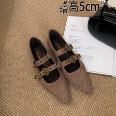 内增高5~尖头平底内增高软皮玛丽珍鞋女棕色铆钉一字带浅口单鞋