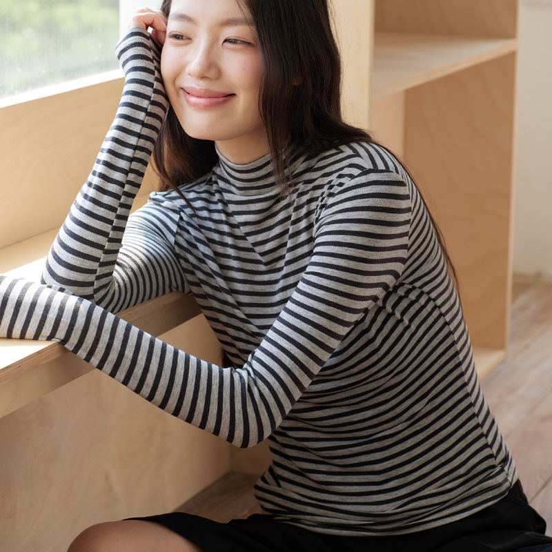 Sen Island Women's Cashmere Knit Base Shirt for Autumn and Winter, Round Neck Striped Minimalist T-Shirt, Soft and Skin-Friendly Half-High Collar Top Sen Island Women's Cashmere Knit Base Shirt for Autumn and Winter, Round Neck Striped Minimalist T-Shirt, Soft and Skin-Friendly Half-High Collar Top
