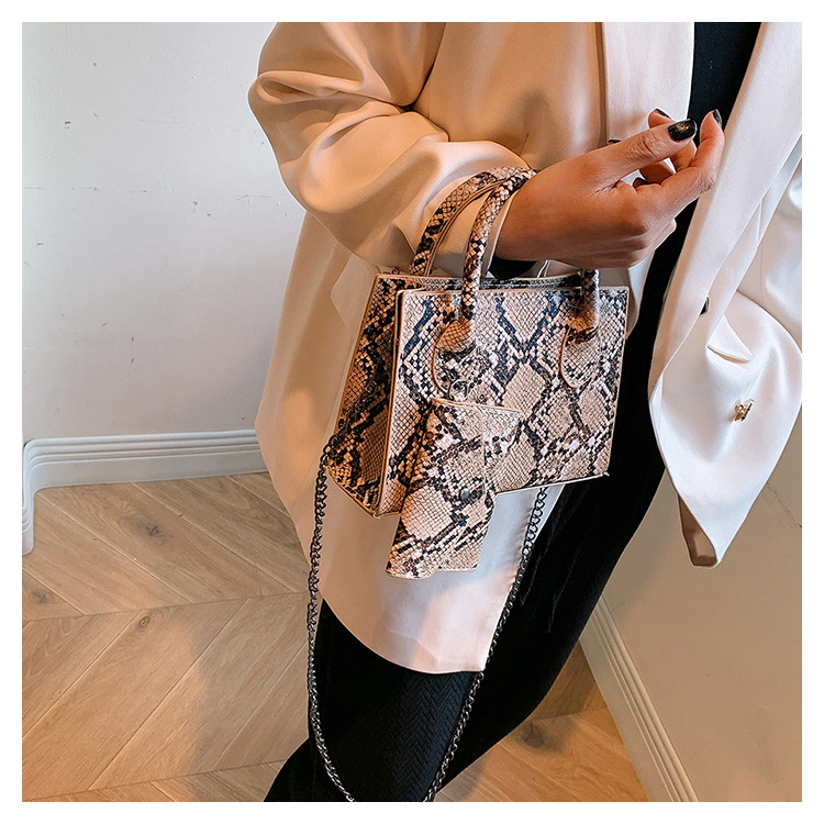 Elegante schlange muster einfache textur handb 2024 neue modische design einzelne schulter crossbody mutter kleine quadratische_voghion.com