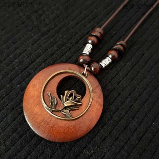 Cross-Border Amazon New Retro Cotton and Linen Accessories Ethnic Style Wooden Alloy Leaf Long Necklace Women's Sweater Chain