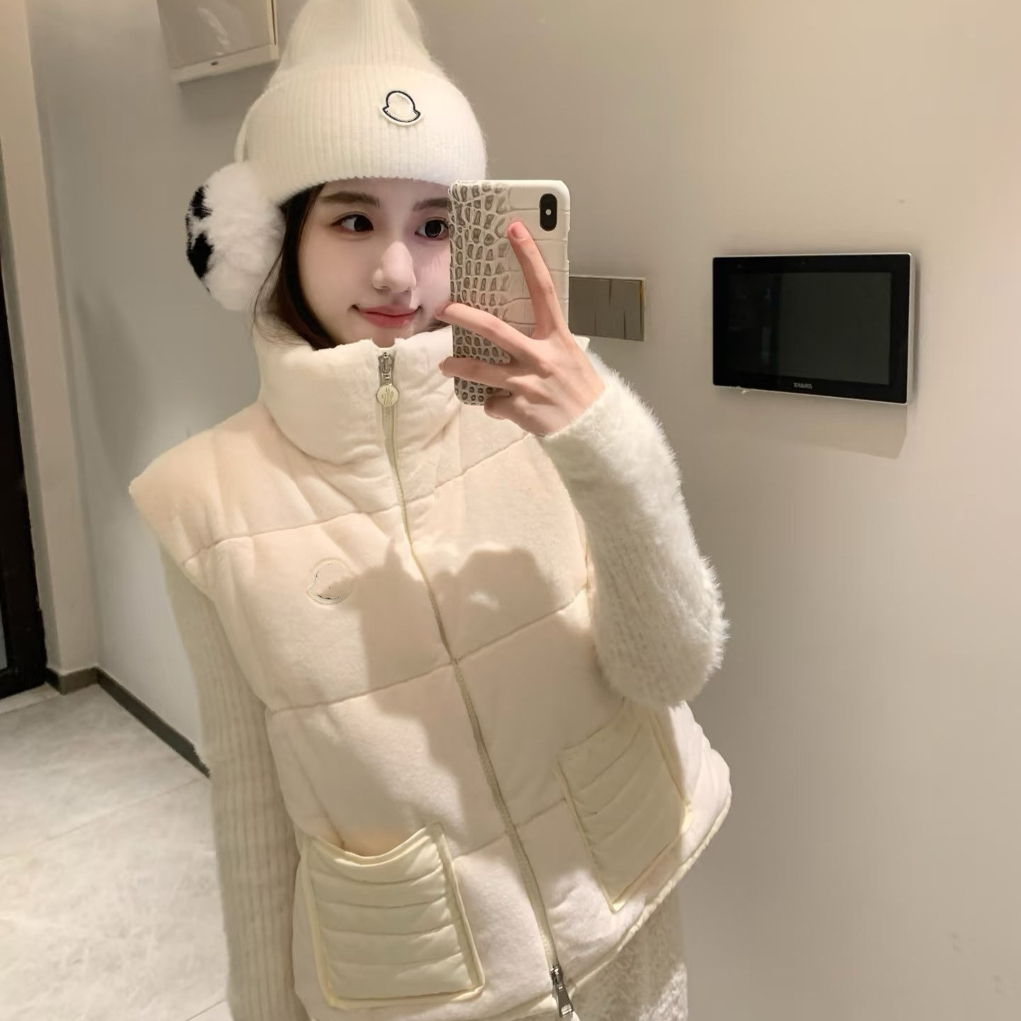 高品质蒙家小奶糕羽绒马甲韩系慵懒立领保暖百搭无袖外套冬可代发