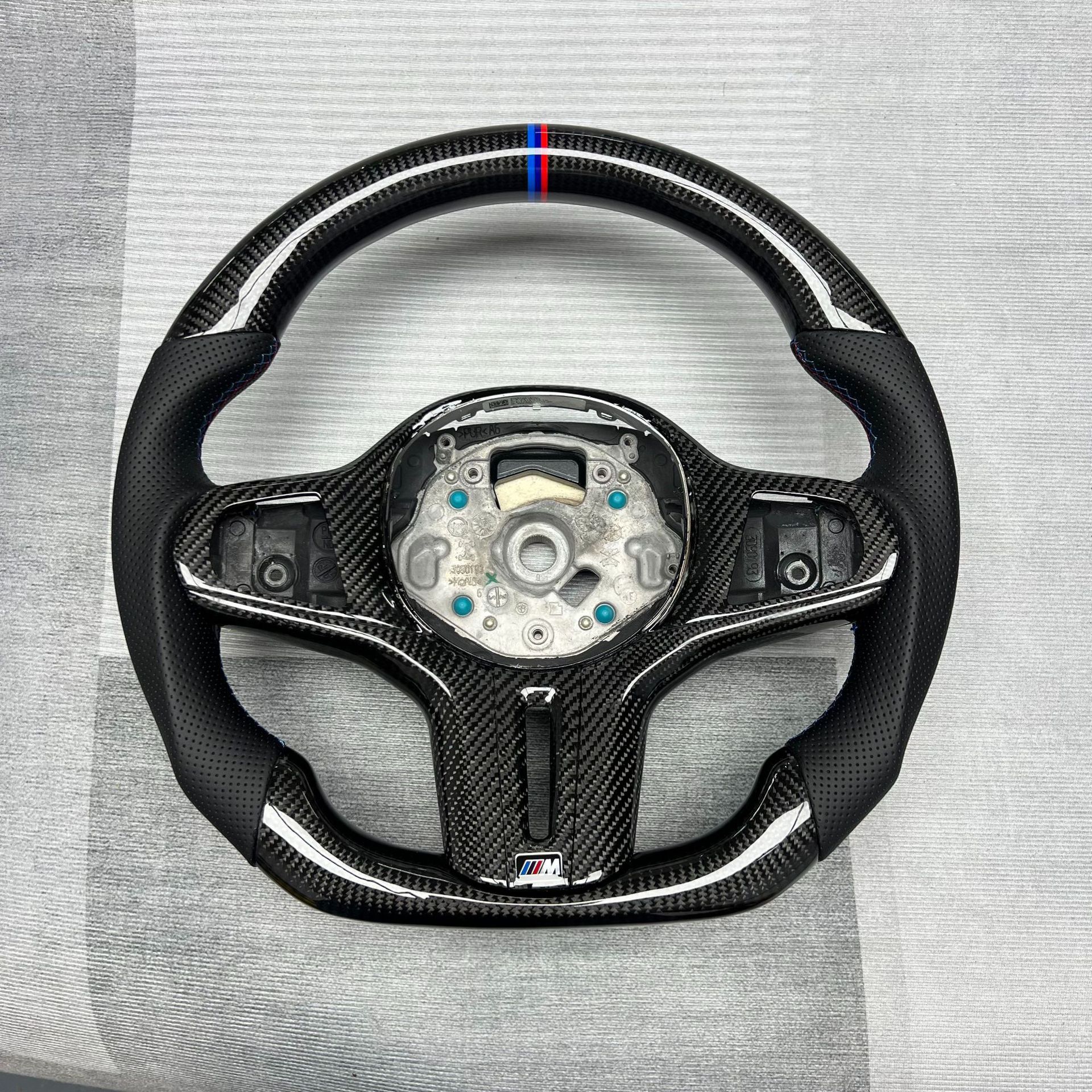 Suitable for Bmw Carbon Fiber Steering Wheel Processing and Customization, G38/G Chassis/Steering Wheel Full Series Upgrade Modification