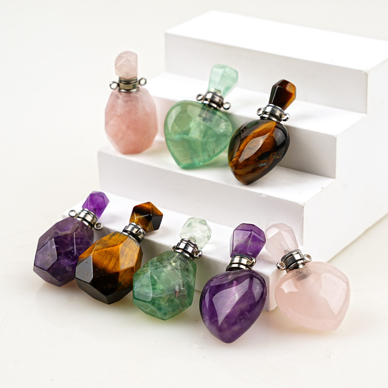 13g Weight pendant Home Textiles & Decor Type 1 Piece Quantity Casual, Daily Occasion Simple Style Geometric Heart Shape Natural Stone Crystal Pendant Home Fragrance