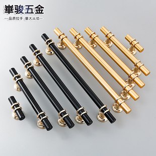 �F�����s�X�Ͻ����֙������T���֕r�н�ɫ�ο׼Ҿ������L����