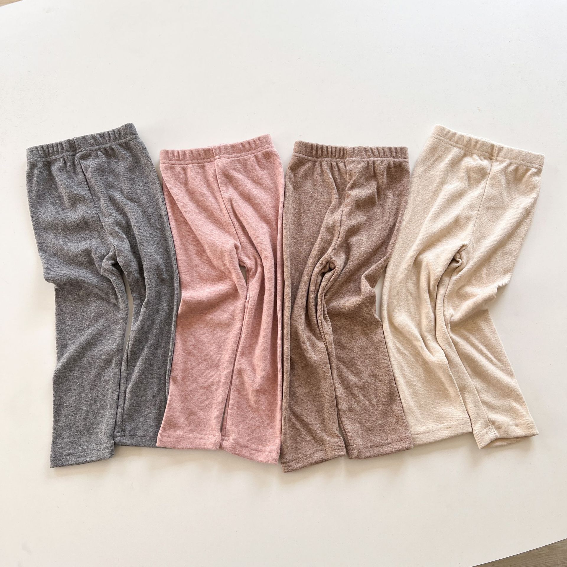 Knitted demi-season leggings