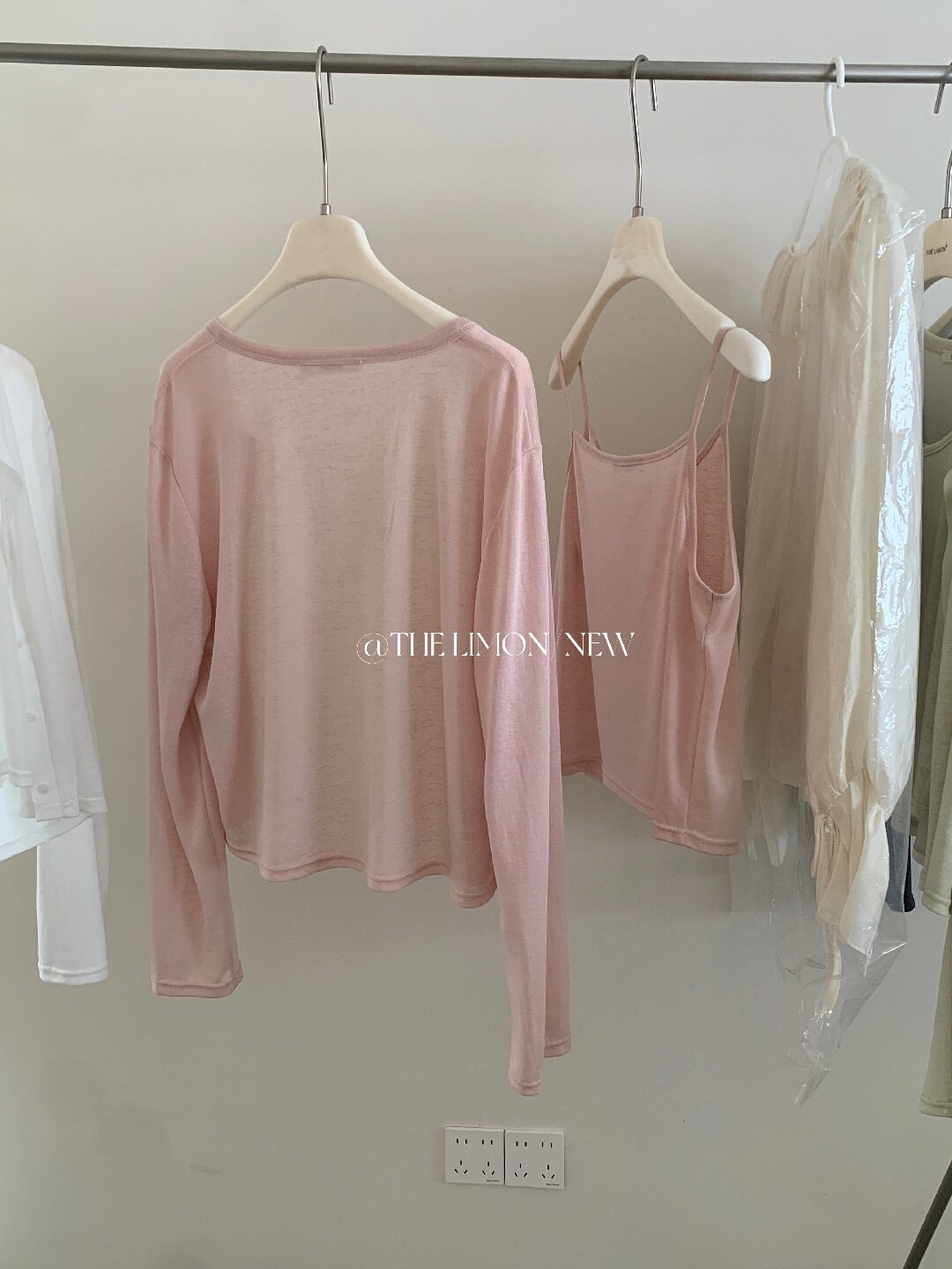 Bộ cardigan len mỏng kèm áo hai dây hai mảnh nữ mùa hè — Xám cacbon, xanh lam, màu hồng, Đậu xanh chi tiết 48