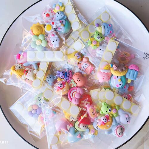 3D Water Cup Sticker, 4 Pcs Resin Decal, Cute Cartoon Phone Sticker DIY Cup 3D Decal
