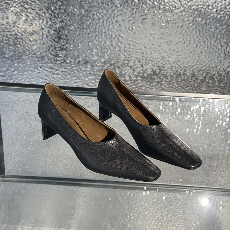Replica of the Same Style from the Source Factory, Women's Shallow-Mouthed Flats, 2026 Spring New Fashion Simple Square-Toed Soft-Soled Sheepskin Flats Replica of the Same Style from the Source Factory, Women's Shallow-Mouthed Flats, 2026 Spring New Fashion Simple Square-Toed Soft-Soled Sheepskin Flats