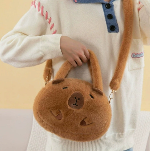 카피바라 핸드백 밍크 벨벳