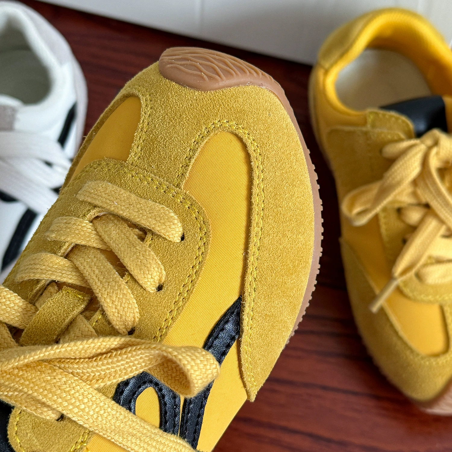 Детские нескользящие летние спортивные туфли для мужчин и женщин, натуральная кожа, гибкая подошва