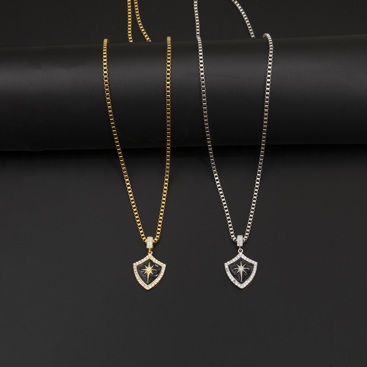 Men's Electroplated Real Gold Shield Eight-pointed Star Necklace_voghion.com