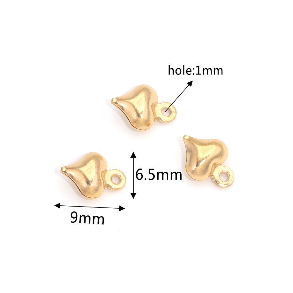 Acero inoxidable hueco melocotón corazón amor corazón colgante pulsera collar DIY pequeño colgante DIY accesorios de la joyería al por mayor