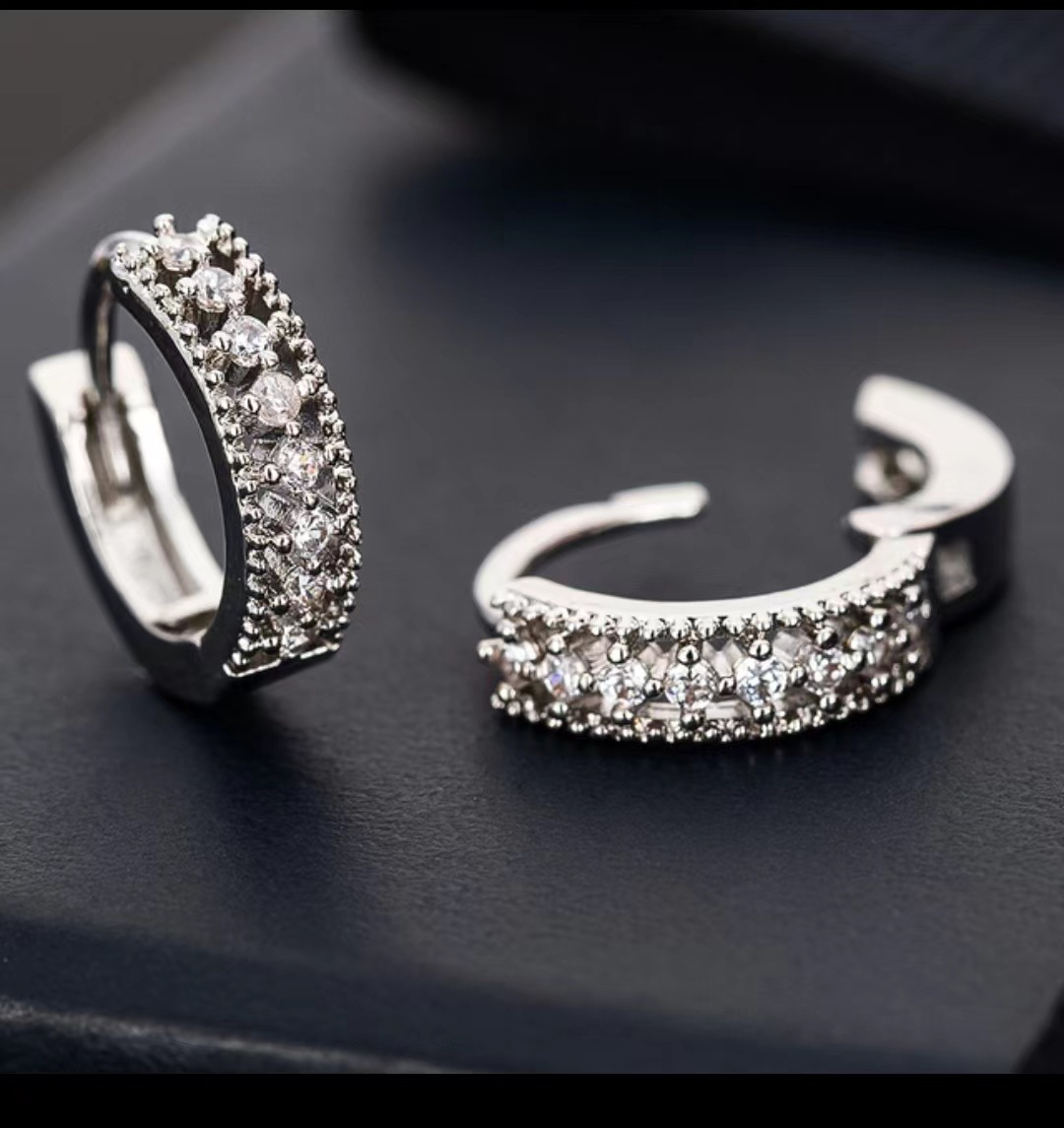 Copper Zircon Earrings for Women, European and American Style, Copper Inlaid Zircon Earrings, Earrings, Accessible Luxury, Niche Cross-Border Earrings, Elegant and Fashionable