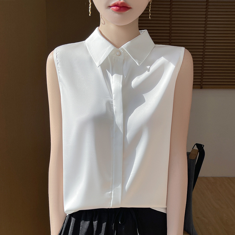 Summer New Style Satin Sleeveless Shirt with a Turn-Down Collar, Versatile and Elegant, Can Be Worn with a Sleeveless Tank Top Underneath Summer New Style Satin Sleeveless Shirt with a Turn-Down Collar, Versatile and Elegant, Can Be Worn with a Sleeveless Tank Top Underneath
