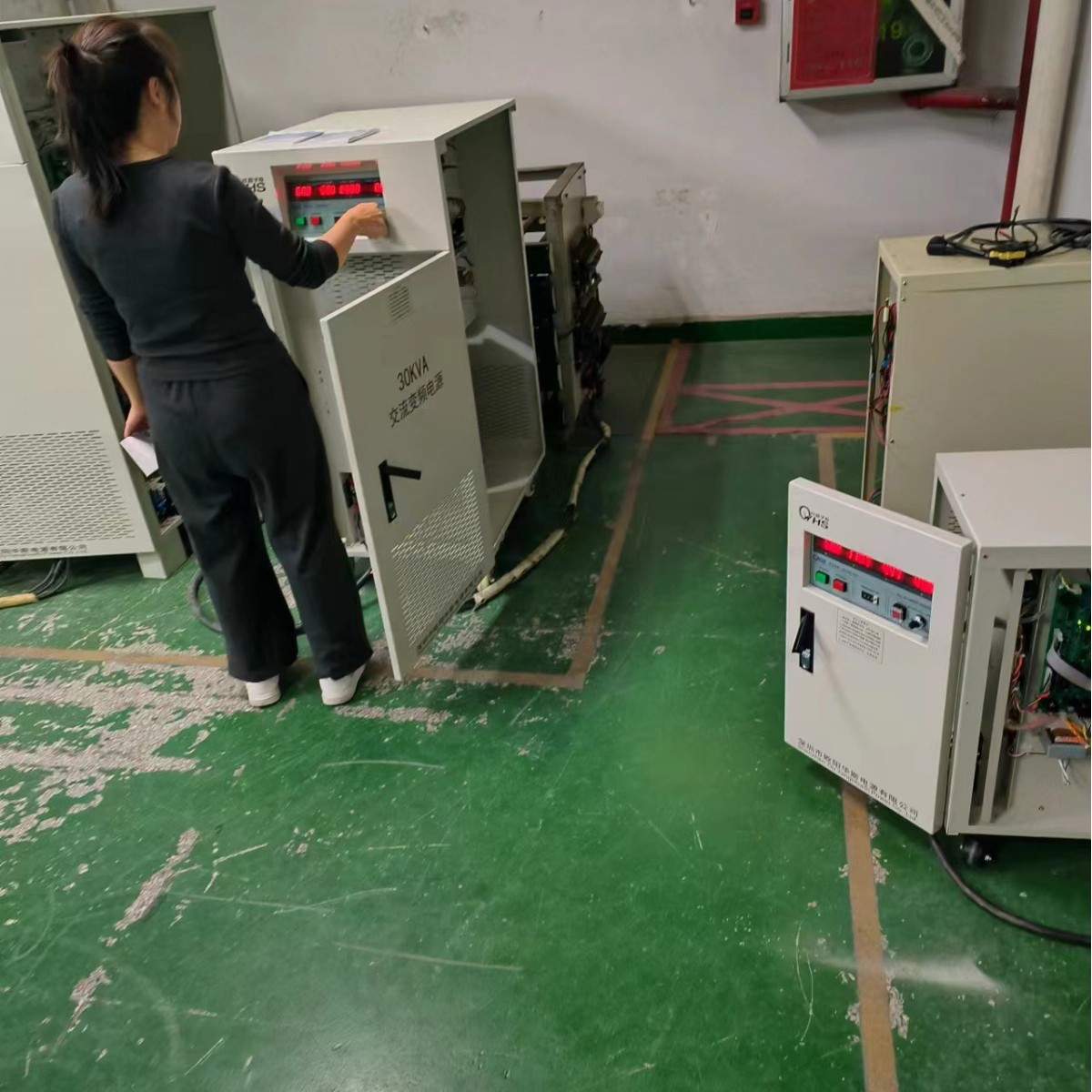 ŷ����˹30KVA��Ƶ��Դ�������ݼҵ糧�����120V 60HZ���ϻ�����