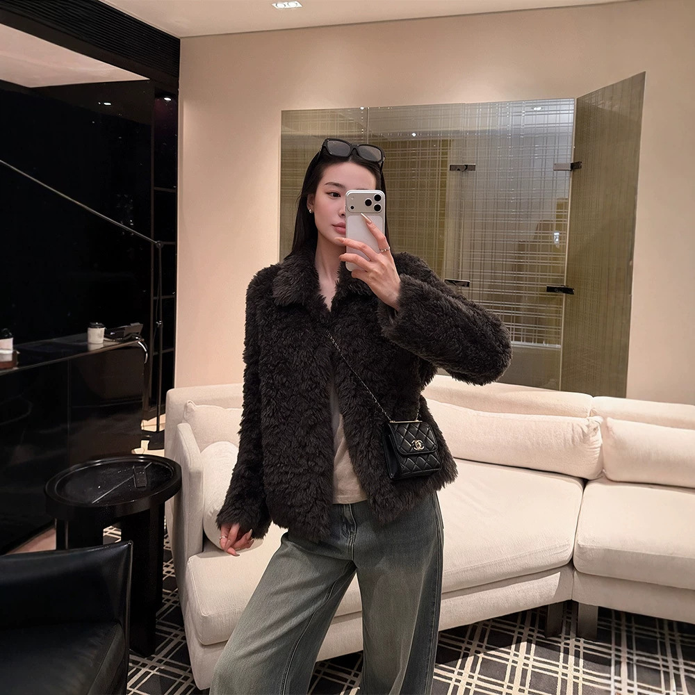 5wrewken 小奶卷|定染乌木咖 短款环保小翻领皮毛一体皮草外套女