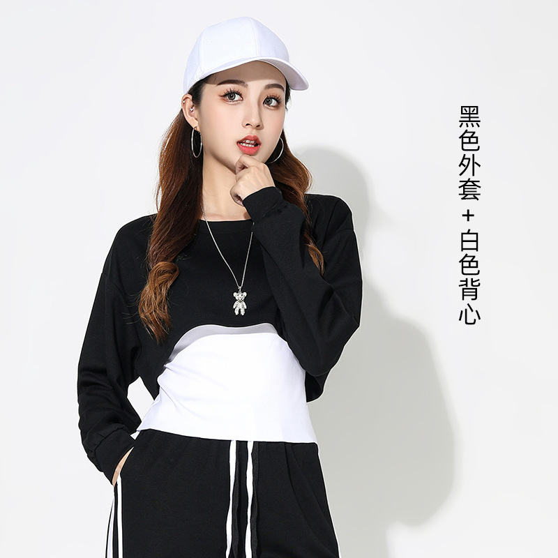 広場のダンスの服装の秋冬の新型の中高年の団体の演技の服の運動のレジャーの3セットの女性の鬼の歩のダンスの服|undefined