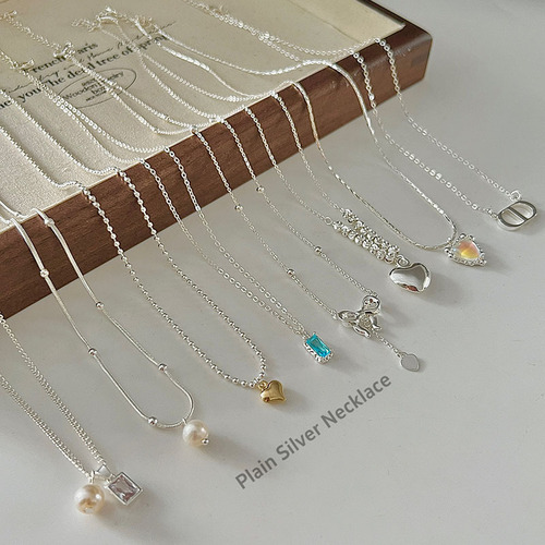 Blogger's same love pearl necklace for women, fashionable and non-fading clavicle chain, high-end niche versatile necklace