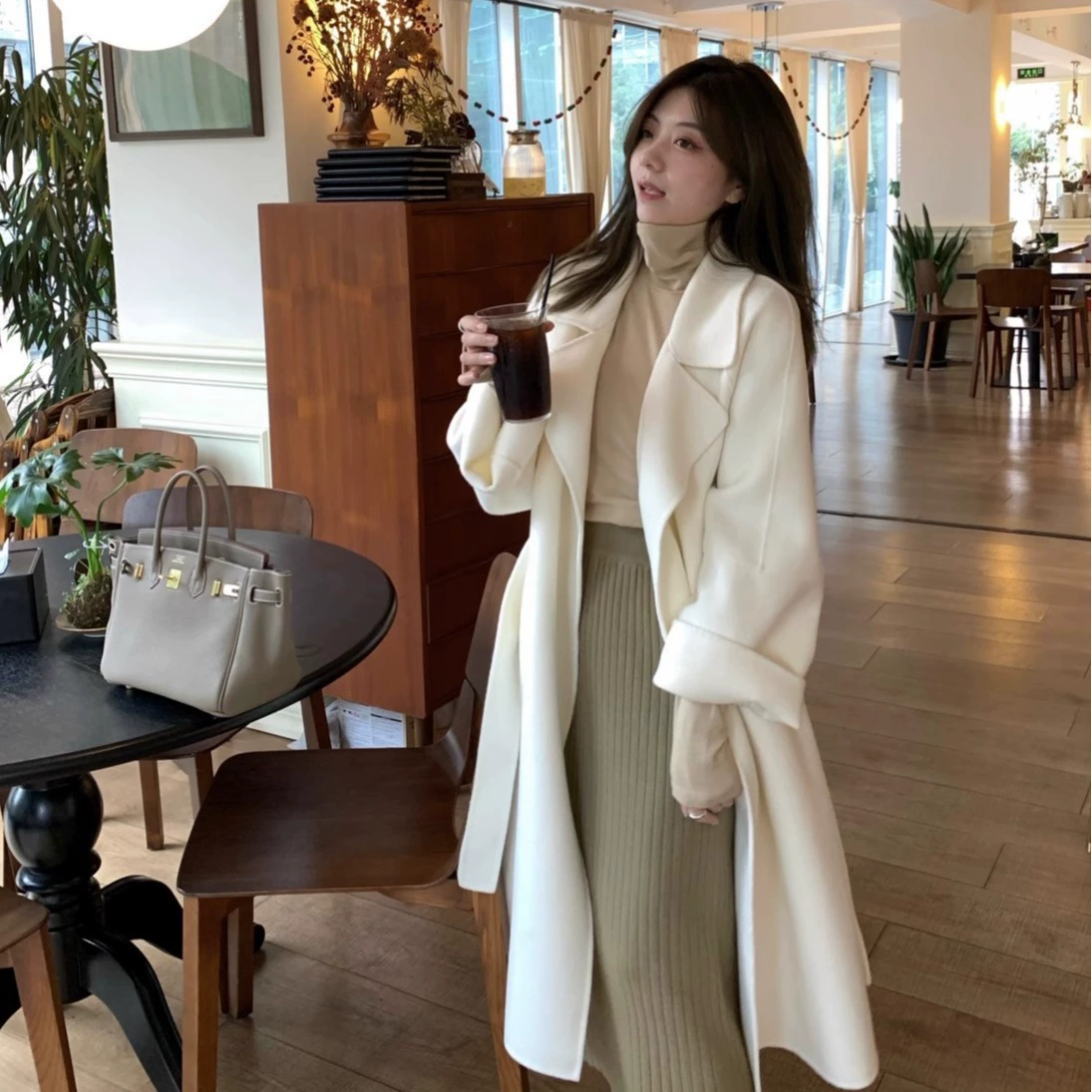 Двустороннее кашемировое пальто цвета «белый молочный» для женщин, новая модель осень-зима 2025, зимнее элитное шерстяное пальто средней длины в корейском стиле