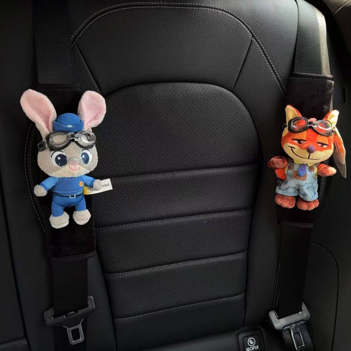 Seatbelt protective cover to prevent wear on clothing, Zootopia Judy and Nick couple set, car interior decoration shoulder pad