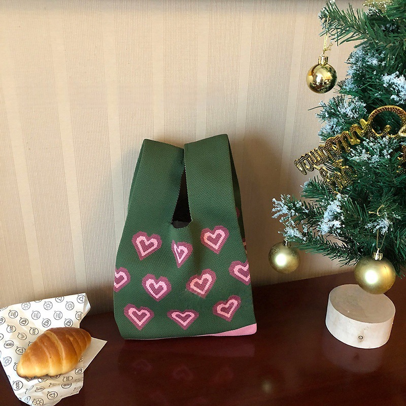 Heart Print Knit Open Square Handbag 4