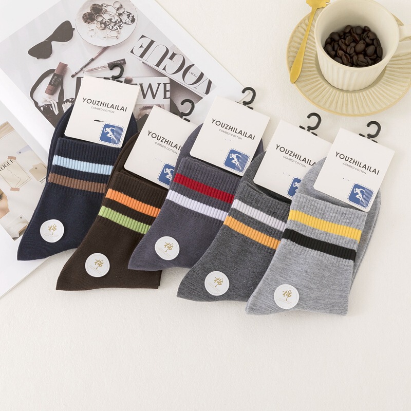 Custom-made revisable mid-tube sports socks multi-pattern tide socks men's and women's socks samples to custom-made men's cotton socks