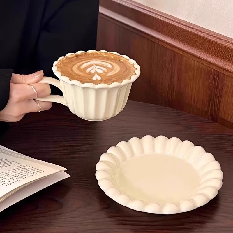 Palacio en relieve té de la tarde taza de café de cerámica con estilo té negro taza de leche de café juego de desayuno