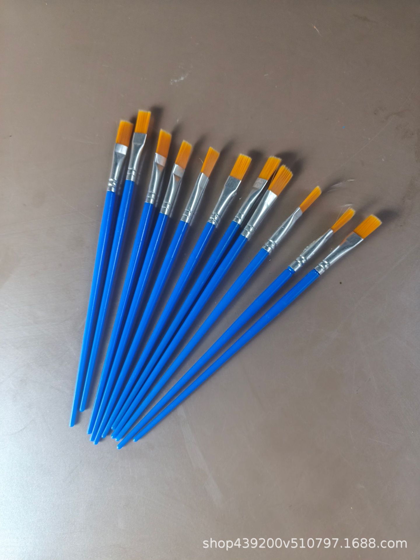 Puesto de actividades al por mayor Muñecas de yeso pintadas para niños Bolsas independientes Diy Graffiti 61 Día del niño Regalos para estudiantes