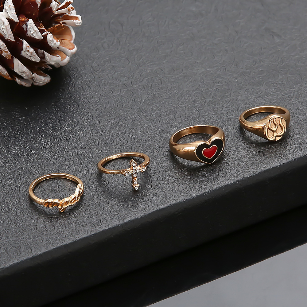 CrossBorder New Arrival Ring Set European and American Fashion Diamond TwoColor Dripping Oil Love HeartShaped Ring Combination 4Piece Ring Femalepicture7