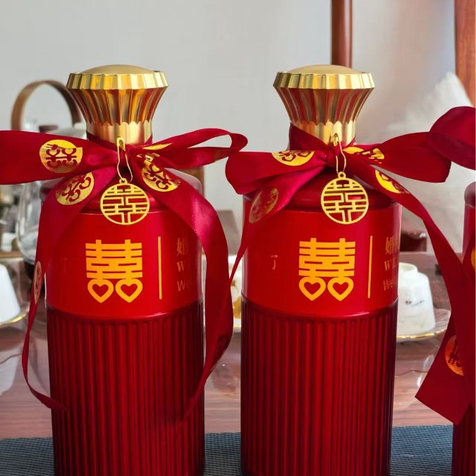 婚宴白酒批发送礼有面53度酱香型宴用礼盒装纯粮醇香酱香型白酒
